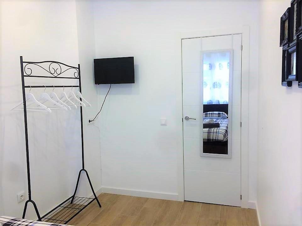 Cozy 3 Bed Apartment In The Heart Of Alicante Eksteriør bilde